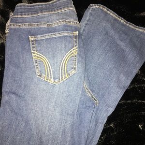 Hollister low rise boot cut, size 9R.